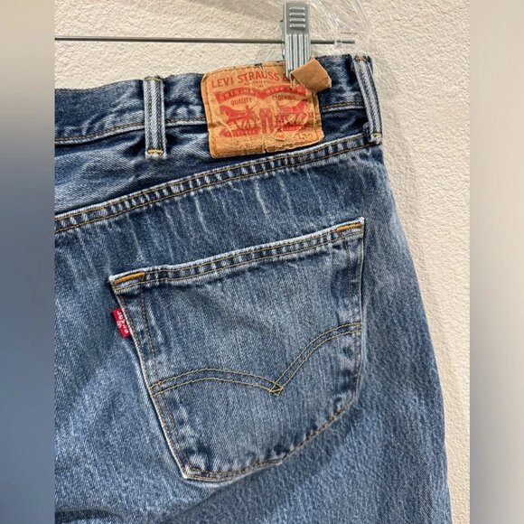 Levi’s Men’s 501 Denim 100% Cotton Straight Button Fly Distressed Blue Jeans 38 - Picture 4 of 10